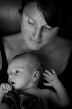 1x1-Linkedin-A-2010-06-28-Griffins Newborn Pictures-314-2